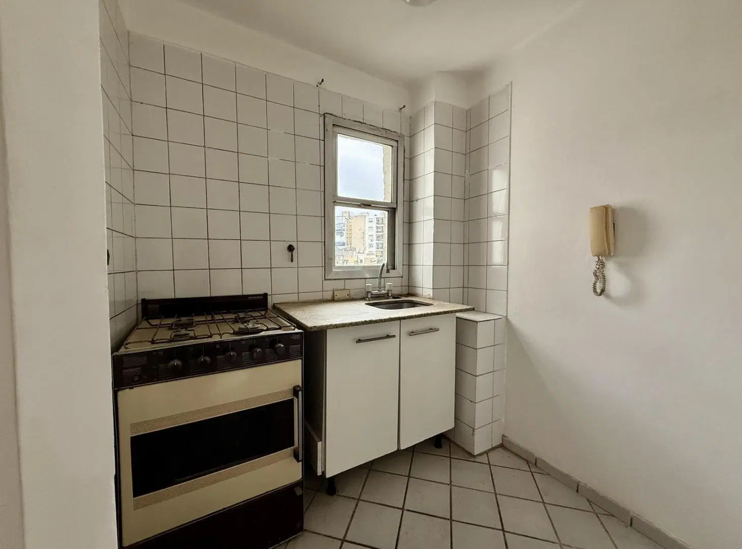 Departamento 1 Dor, a mts de Av Colon 1600 1