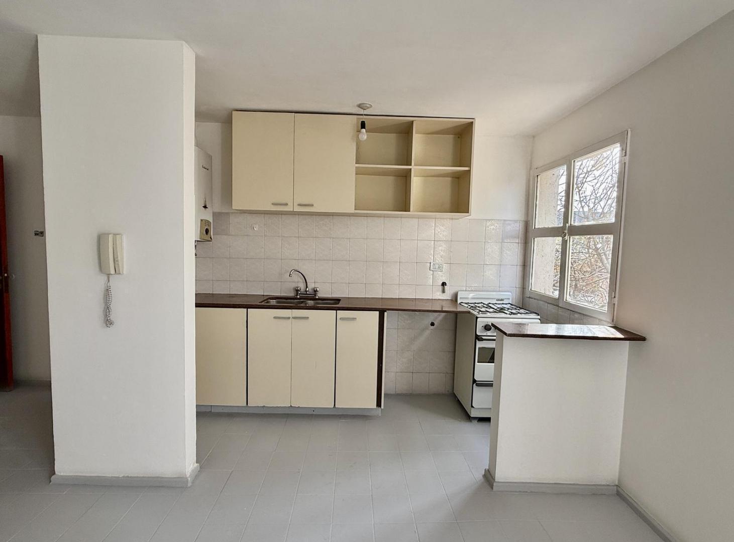 Foto de Alquiler departamento 1dor Duarte Quiros 1700, imagen 1