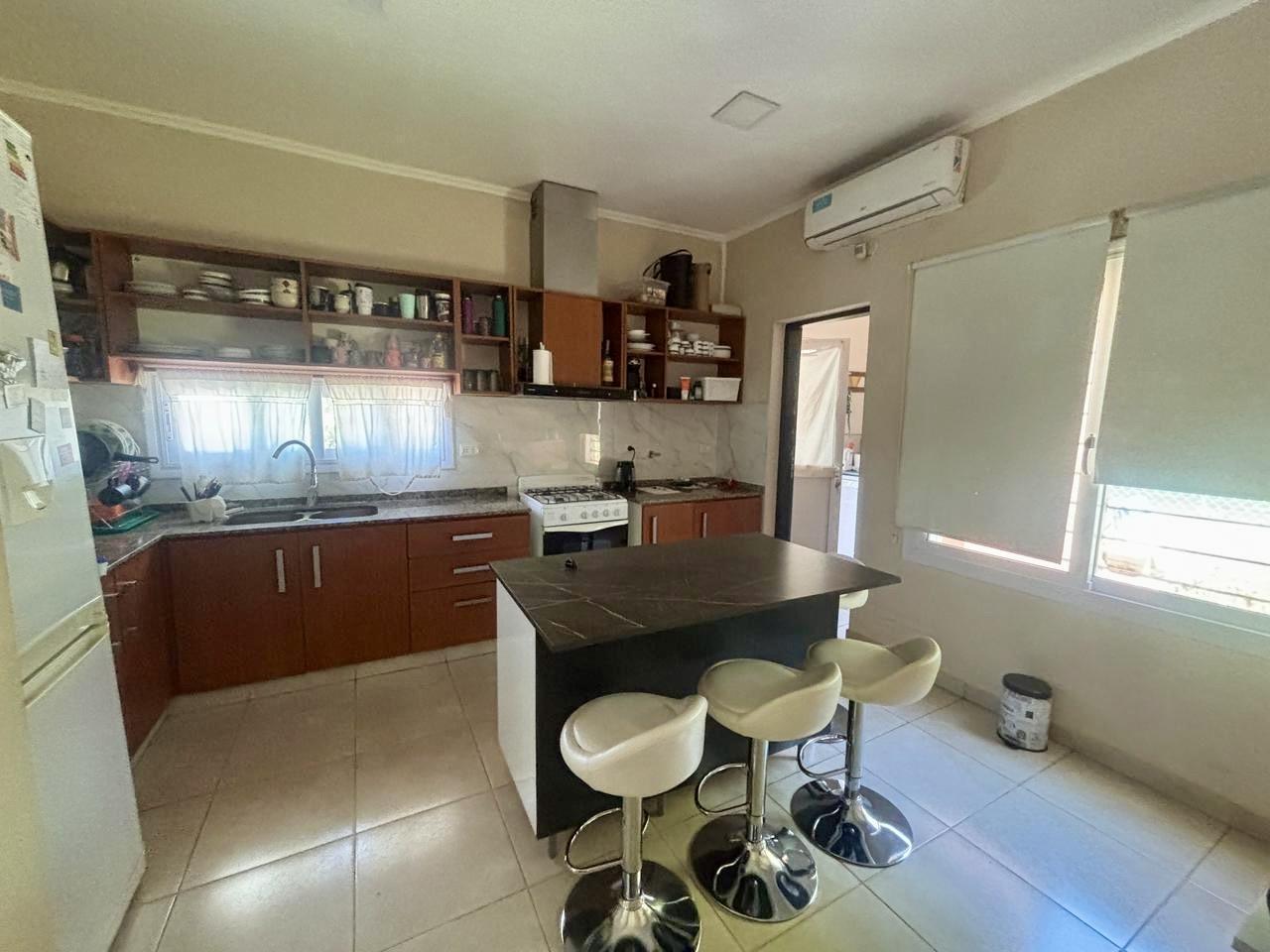Foto de Rio Ceballos casa moderna con pileta, Apta Crédito, imagen 2