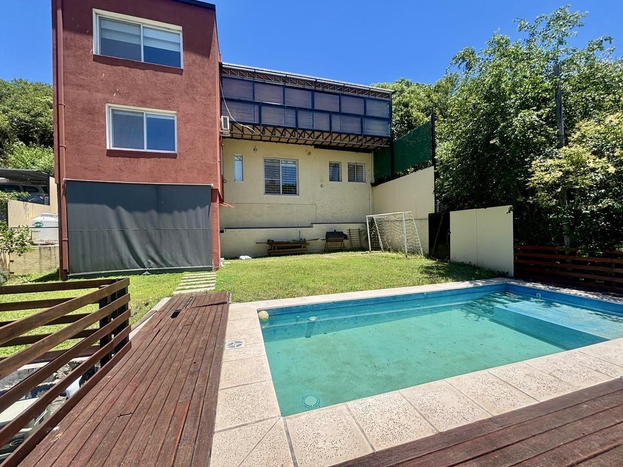 Foto de Rio Ceballos casa moderna con pileta, Apta Crédito, imagen 3