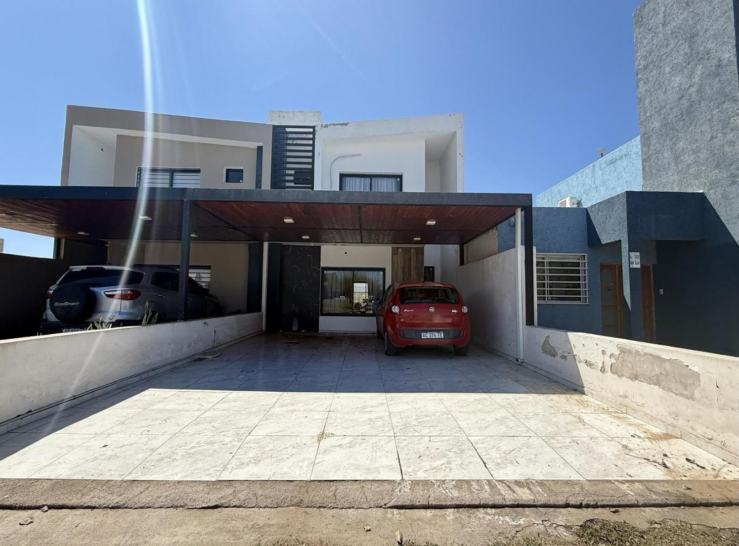 Foto de Duplex 3 dor en Docta sobre Av principal, a mts de la guardia, imagen 1