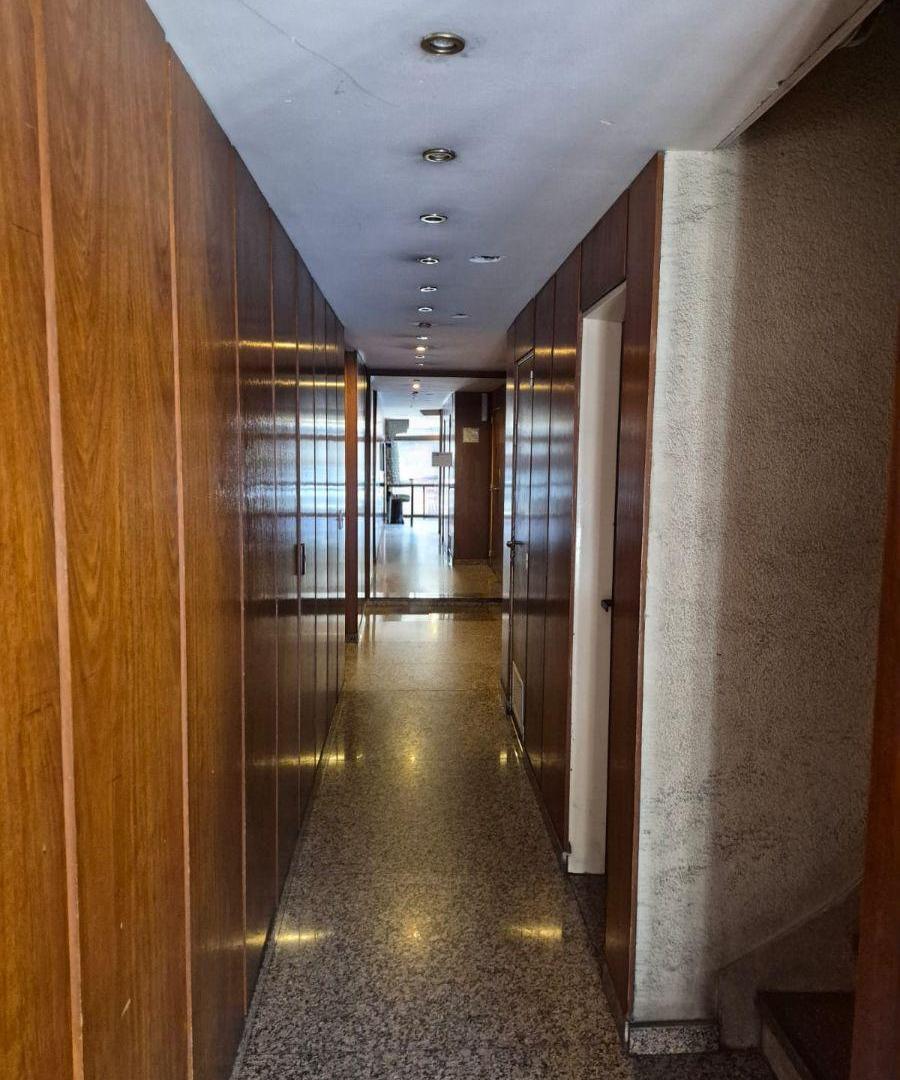 Foto de DEP. 3 AMB. C/BALCÓN CORRIDO – 70 M² TOT – MONTE CASTRO - EL VALOR, imagen 2