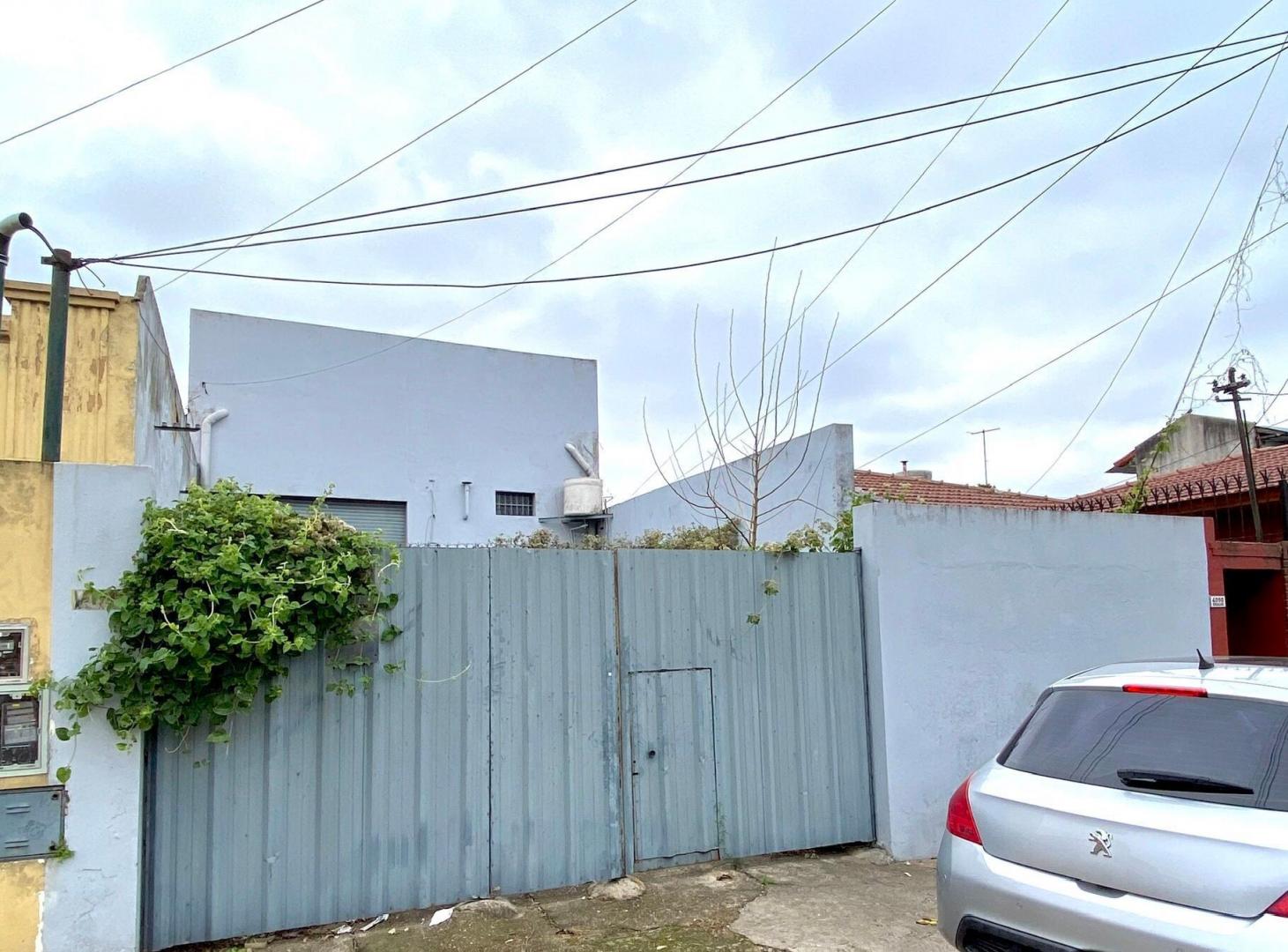 VENTA GALPON amplio exc. ubicación múltiples usos