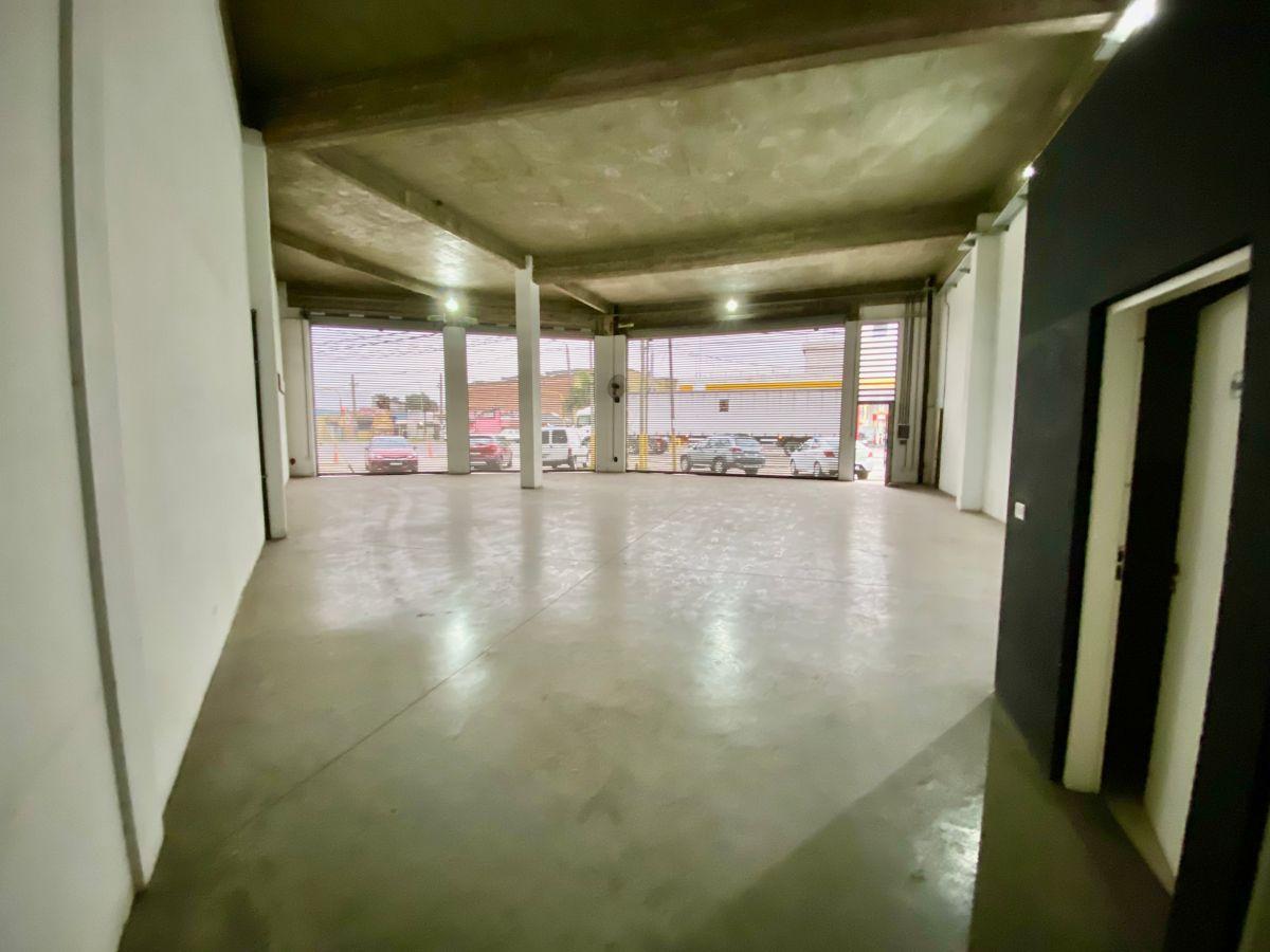Foto de Alquiler Local/ Galpon/ Bodega en Av 14 y Cno Gral Belgrano Berazategui, imagen 2