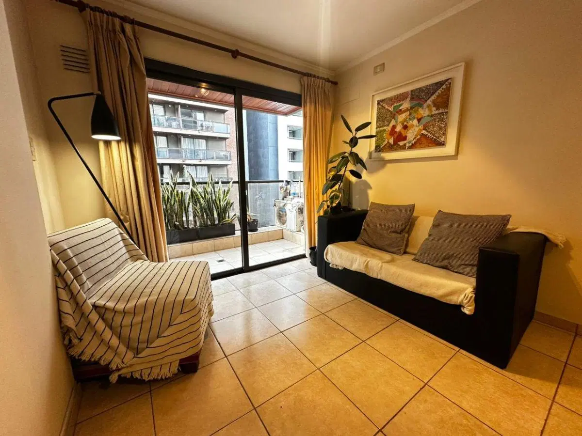 Excelente ubacion - Categoria - Balcon amplio 3