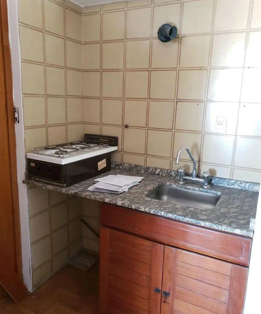 Vendo oficina comercial 30M2 B° Centro, Ituzaingó 100 5