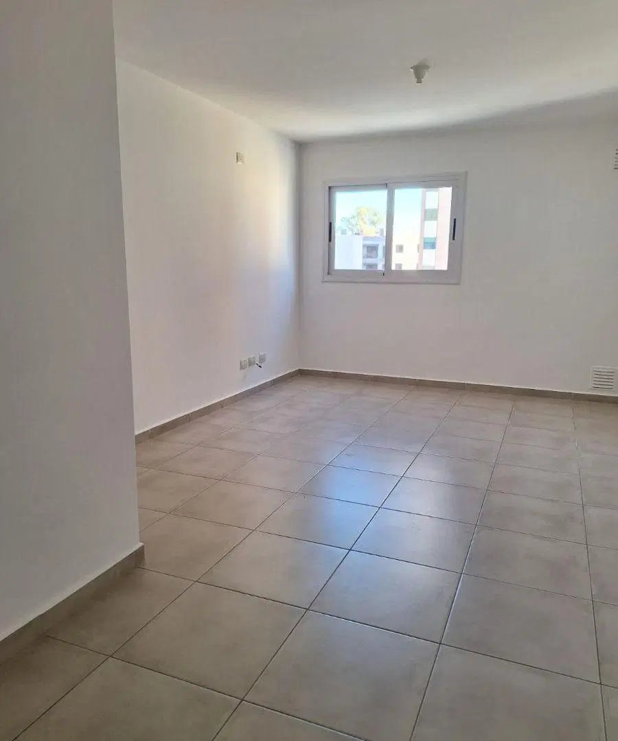Alquilo dep 1 dormitorio Alberdi Urrutia 164 con cochera 4