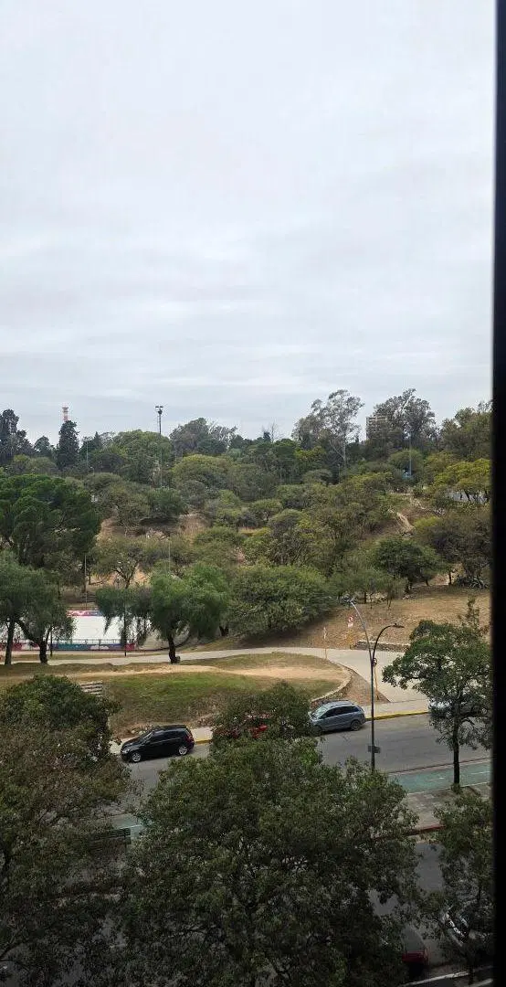 Alquilo dep 1 dormitorio en Nva Cba Lugones 230 frente al Parque Sarmiento 5