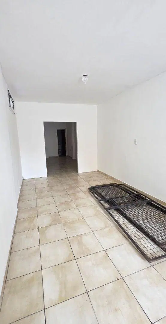 Alquilo local comercial 60m2 Nueva Córdoba, Perú 100 1