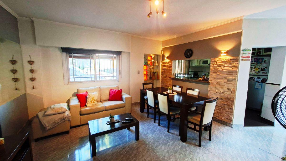 Foto de Casa 5 Amb. C/garaje, Patio y Terraza + Loft de 39 m² en Planta Alta, imagen 2