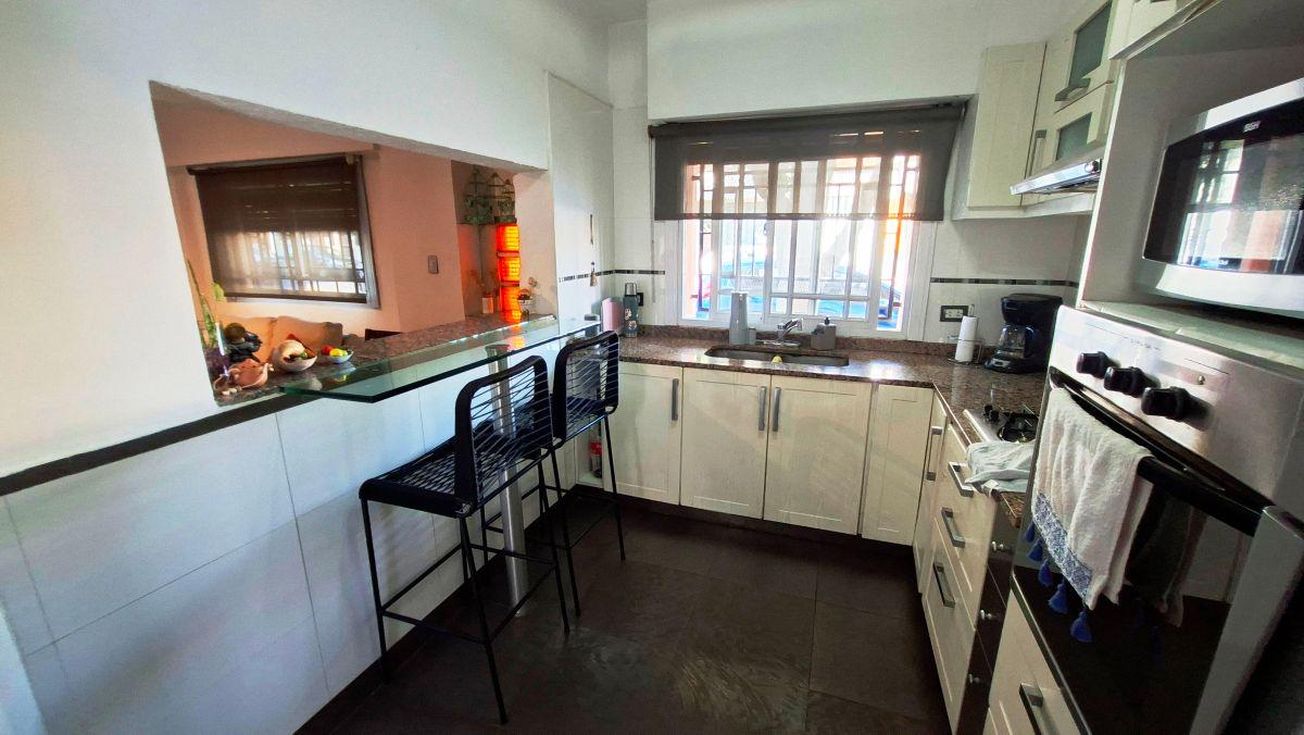 Foto de Casa 5 Amb. C/garaje, Patio y Terraza + Loft de 39 m² en Planta Alta, imagen 5