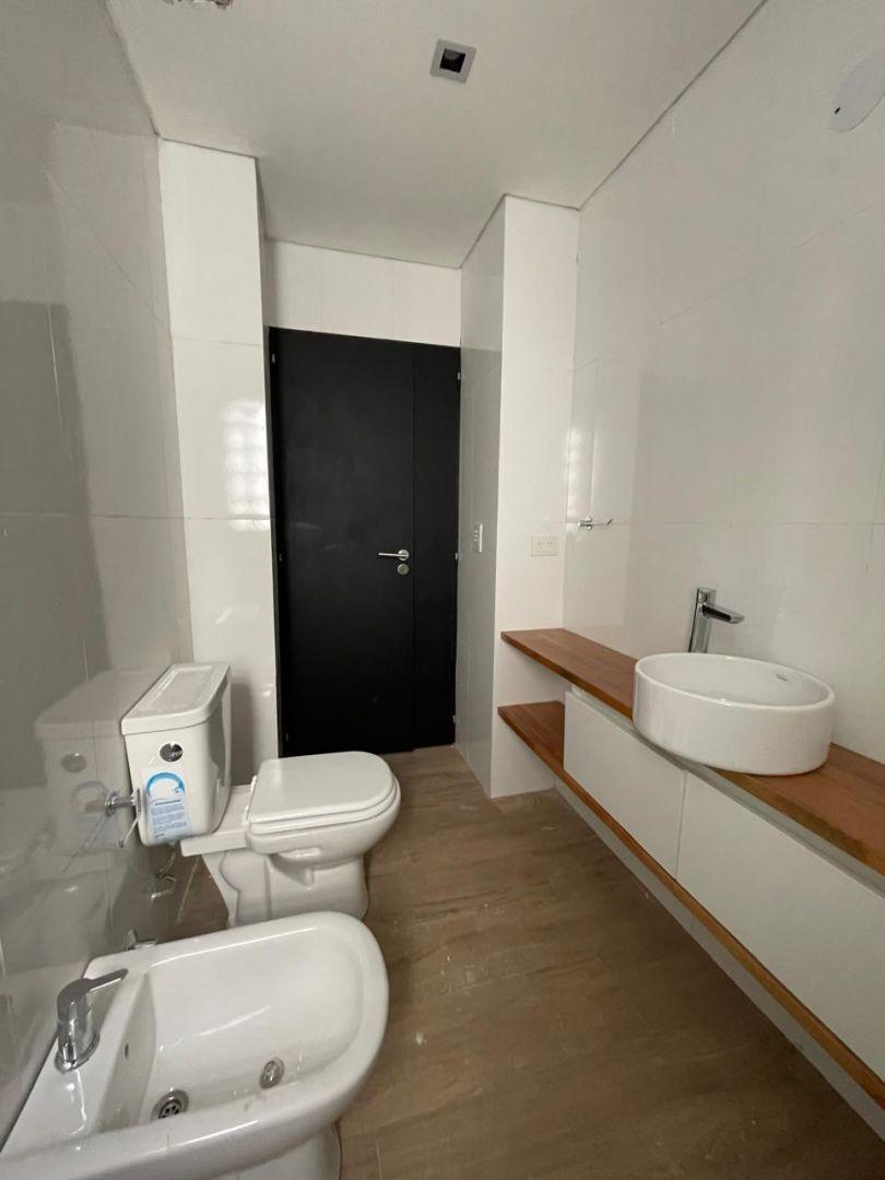 1 Ambiente con Balcon Terraza y Parrilla Propia! 60 M! a Estrenar 3