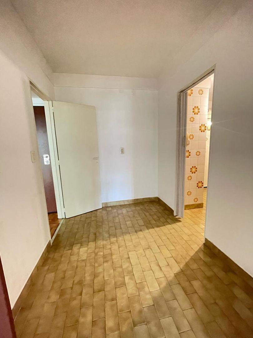 Semipiso 4 Ambientes con Cochera y Baulera 1