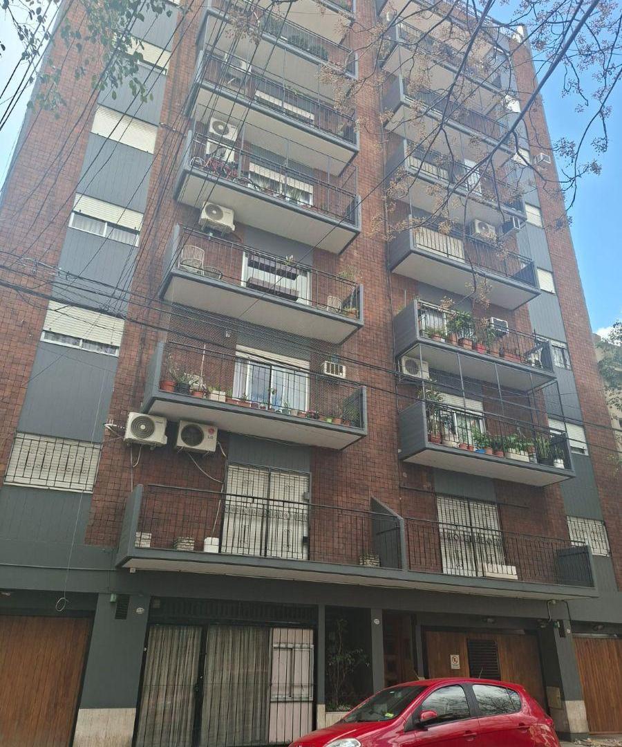 Foto de Venta Local Balvanera 57m2 Frente Planta Baja y Sotano Baño c/Antebaño, imagen 2
