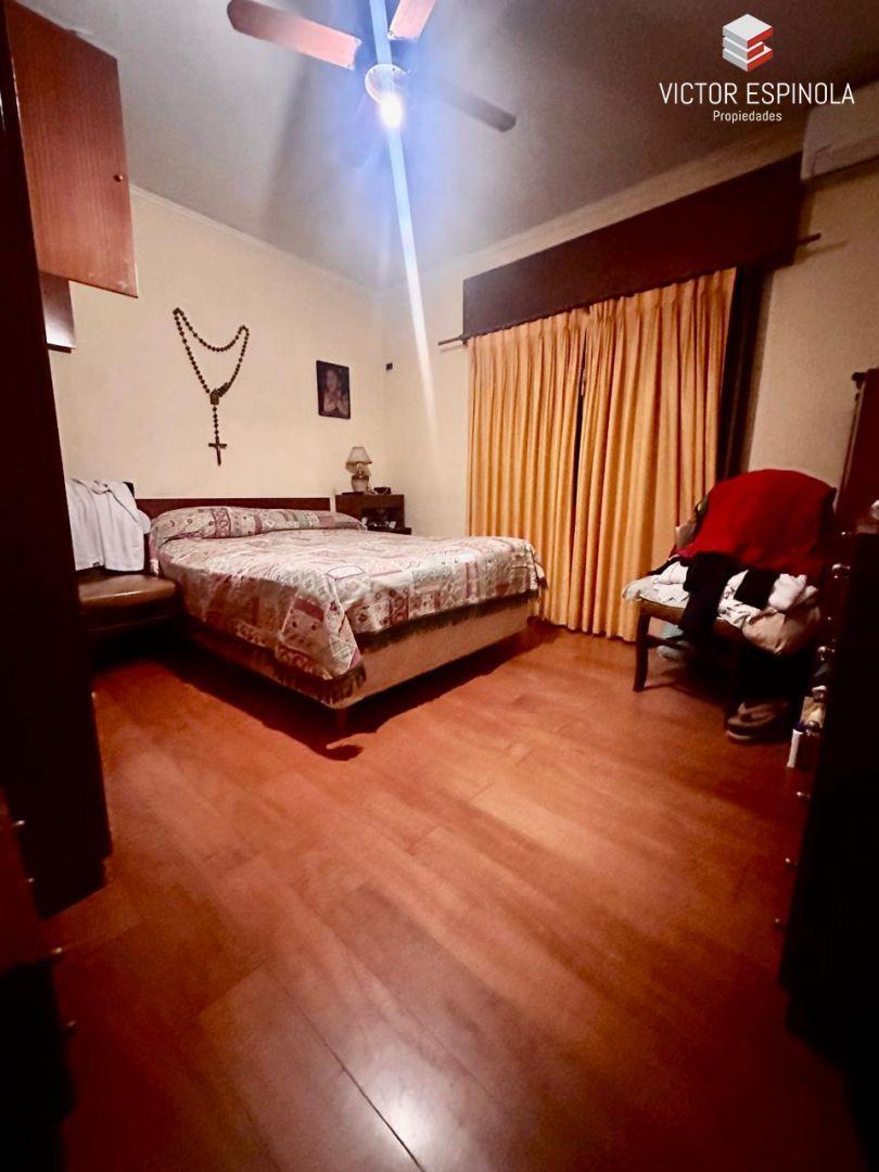 Casa Venta con Local Ideal Dos Familias Zona ID Lynch 5