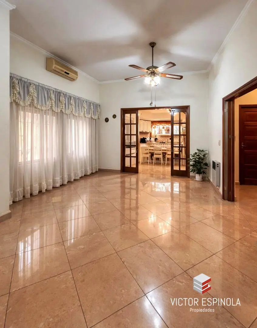 PH 3 ambientes en planta baja con garage, patio y quincho con baño Villa Bosch 2
