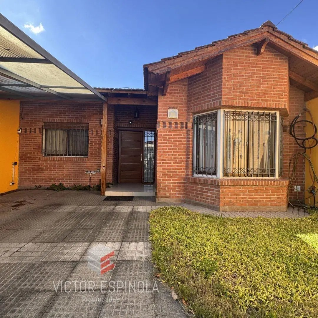 VENTA CASA 5 AMBIENTES JARDIN, COCHERA, SAN ANDRES LOTE PROPIO APTO CREDITO 4