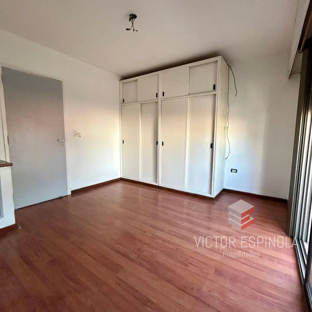 ALQUILER CASA TIPO PH VILLA BSOCH 5 AMBINETES 2 BAÑOS 2 COCHERAS 5