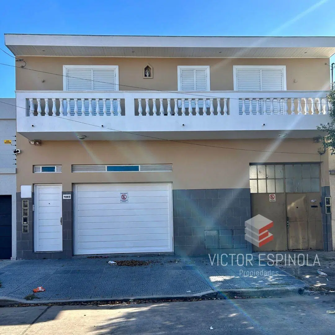 ALQUILER CASA TIPO PH VILLA BSOCH 5 AMBINETES 2 BAÑOS 2 COCHERAS 4
