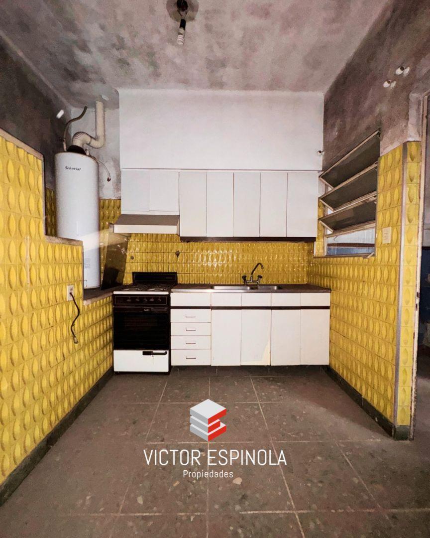 Foto de Casa en Venta a Refaccionar o Demoler sobre lote propio en Villa Lynch, imagen 4