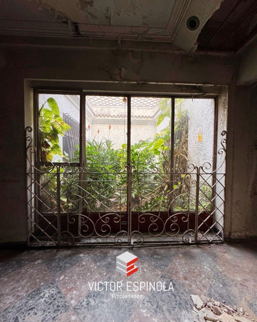 Foto de Casa en Venta a Refaccionar o Demoler sobre lote propio en Villa Lynch, imagen 2