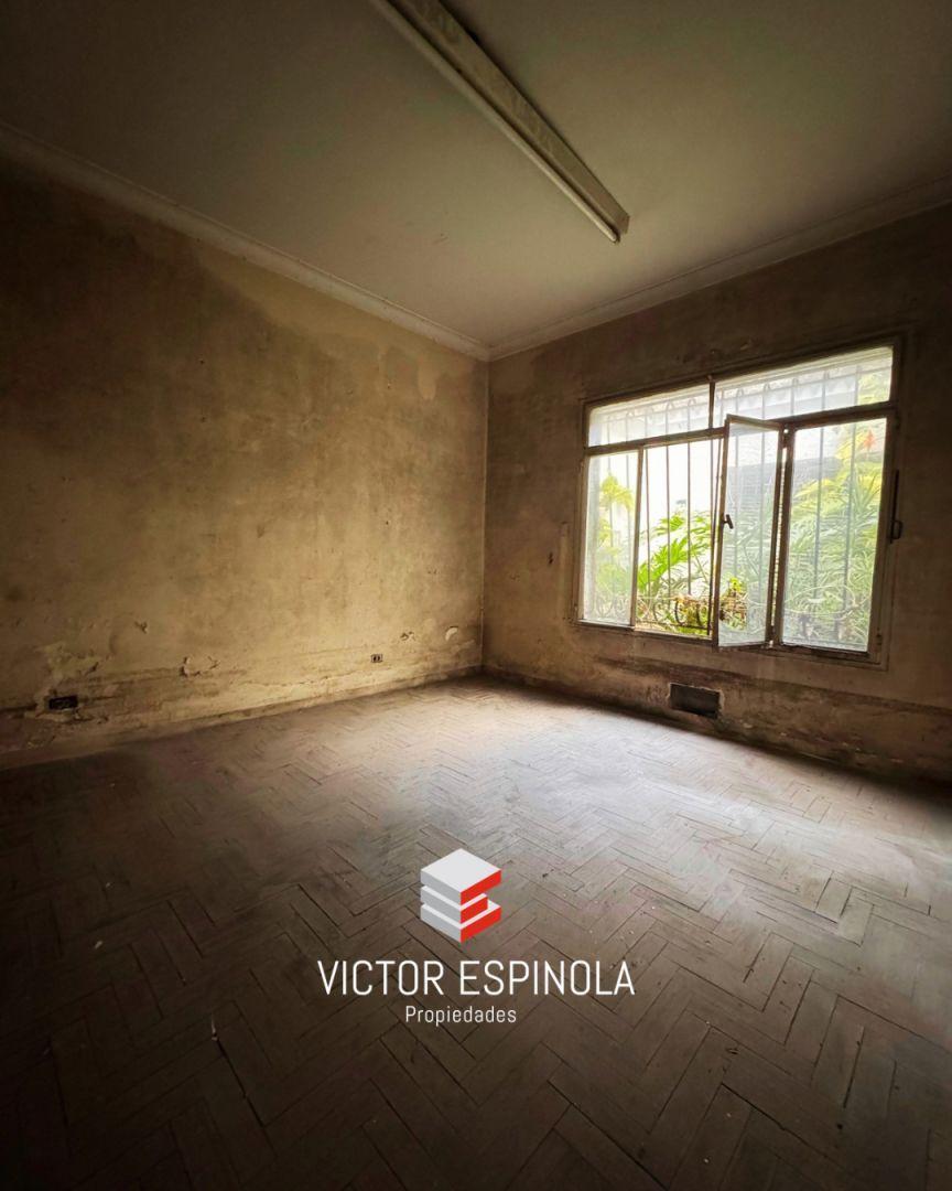 Foto de Casa en Venta a Refaccionar o Demoler sobre lote propio en Villa Lynch, imagen 3