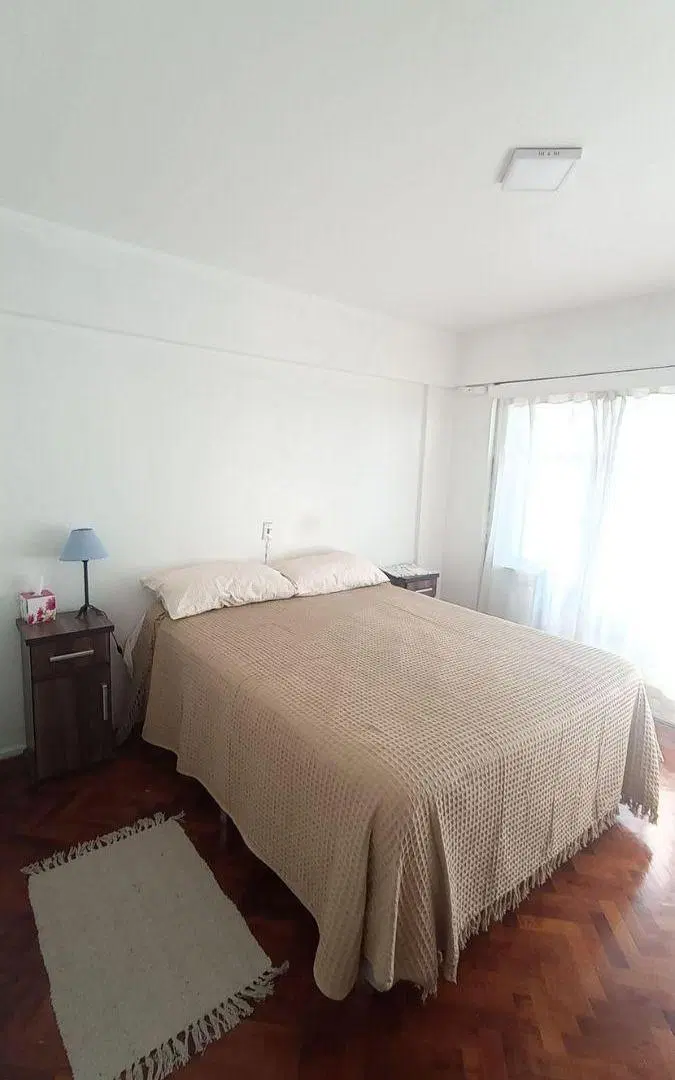 Departamento en venta sobre Colon 1