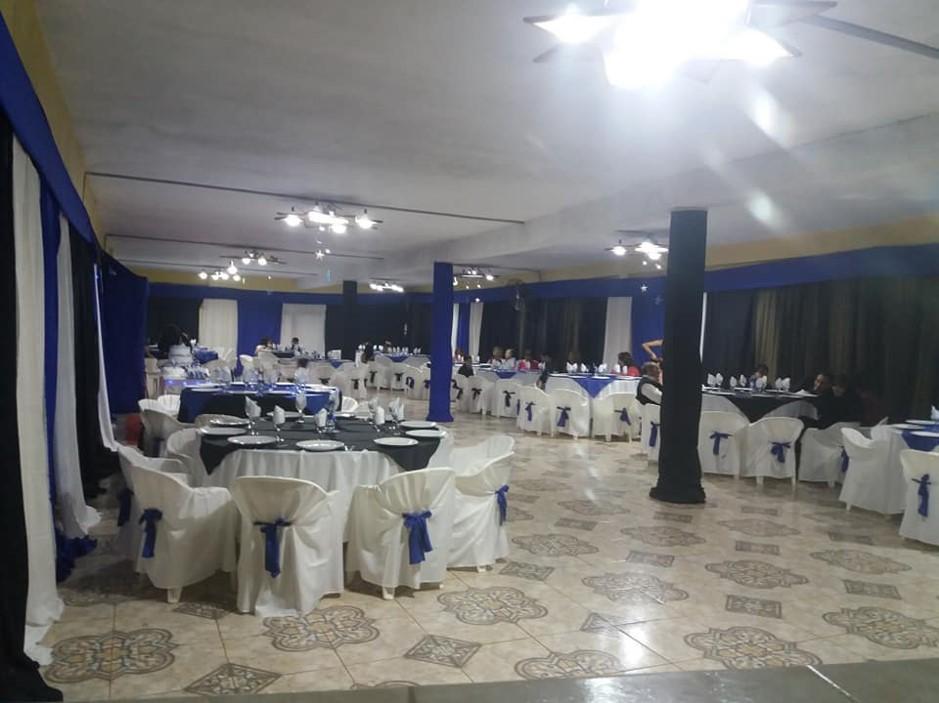 COMPLEJO Deportivo y Social en VENTA