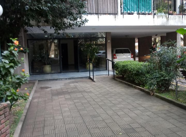 DÑO ALQUILA LINDISIMO DPTO DE 1 AMB. AMPLIO AL FRENTE CON BALCON TERRAZA 2