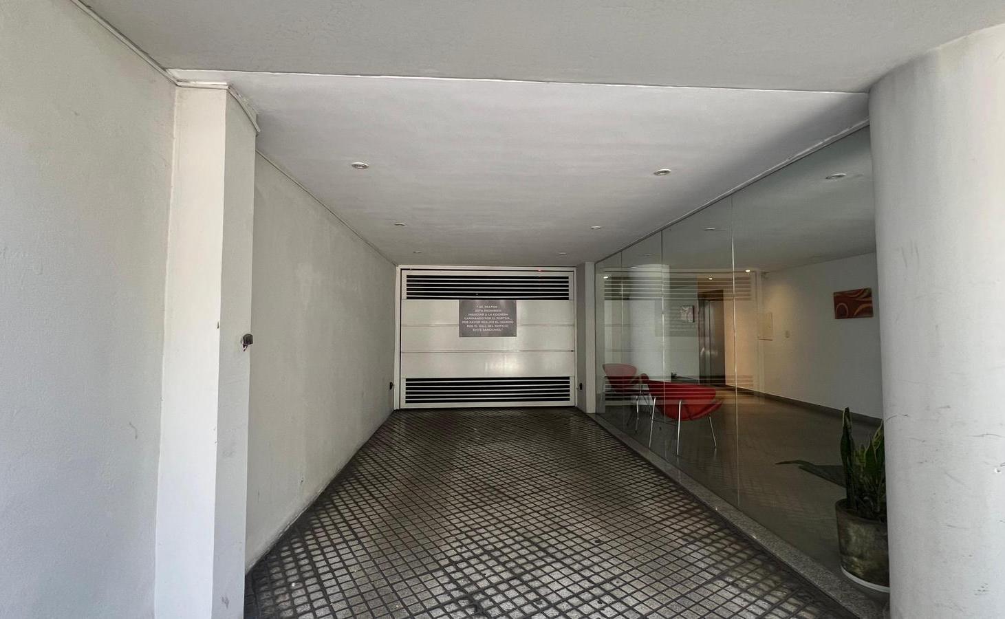 Cochera en venta por rampa de hormigon