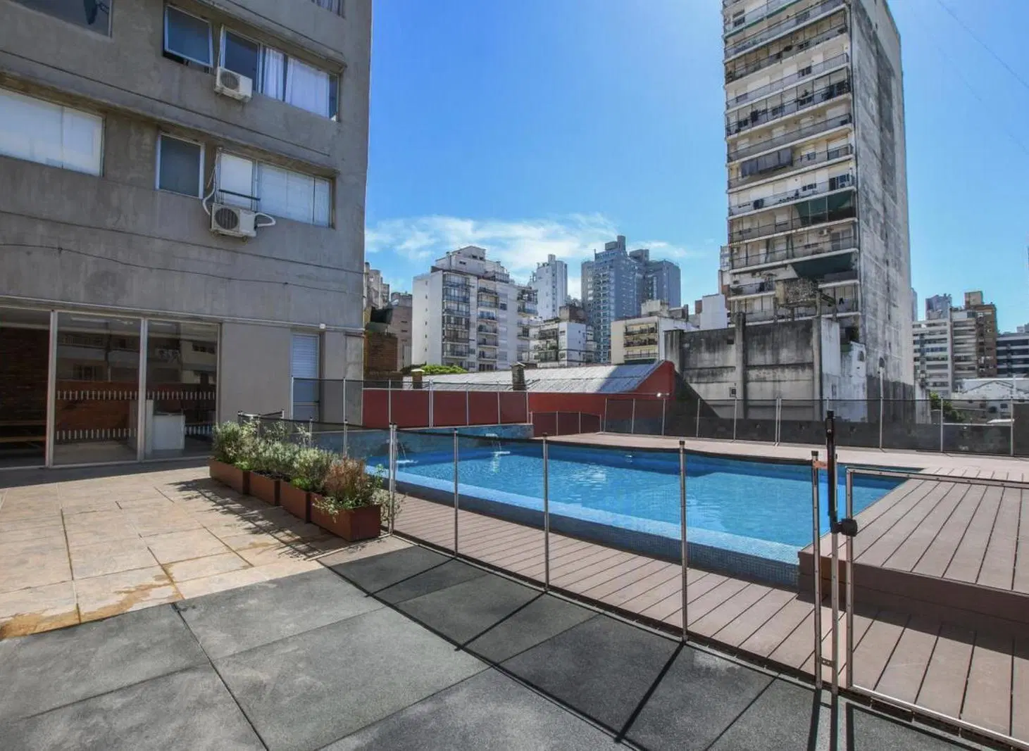Corrientes y Salta - ALQUILER 1 DORMITORIO CON AMENITIES 2