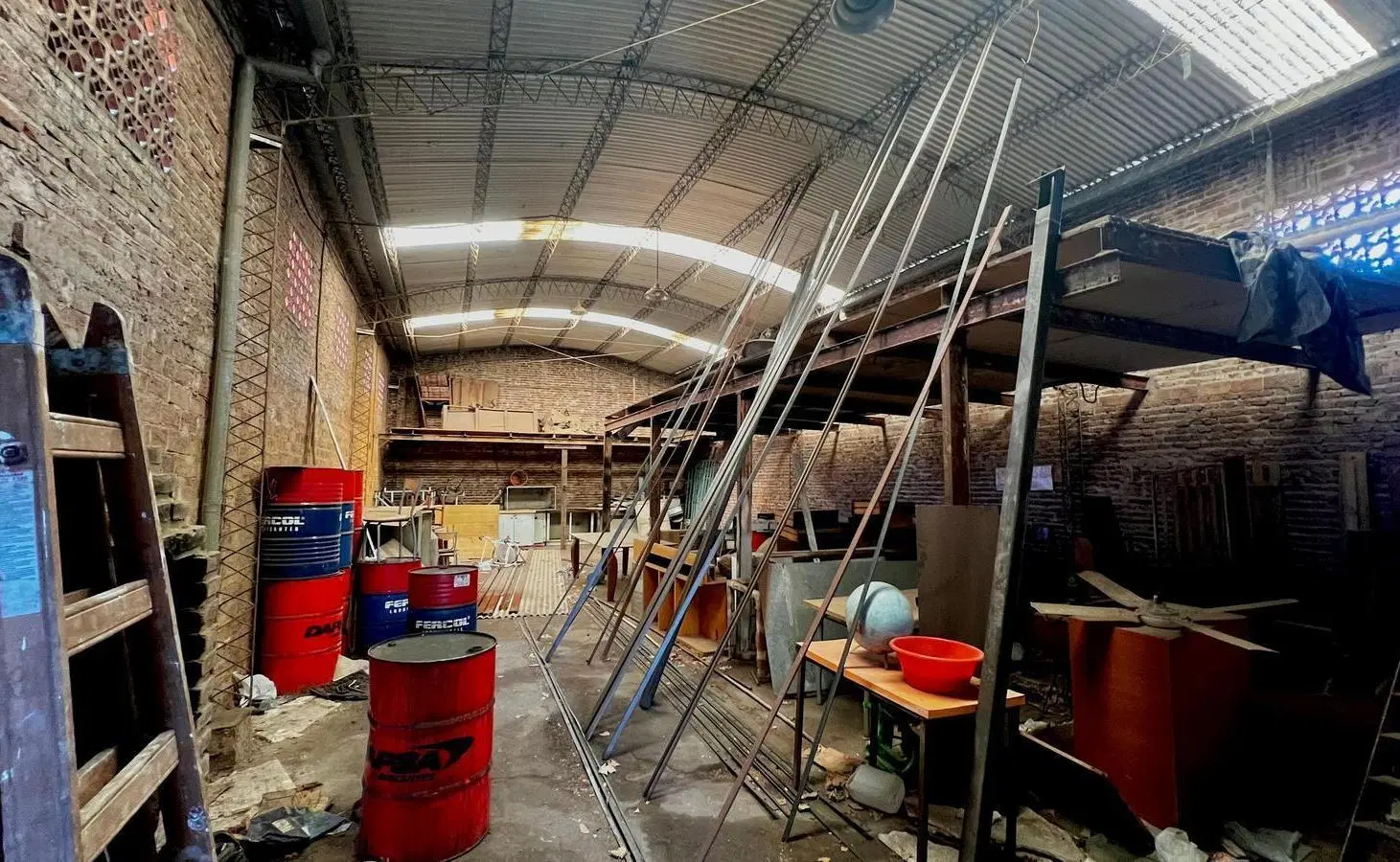 Galpón en VENTA BARRIO LUDUEÑA 4