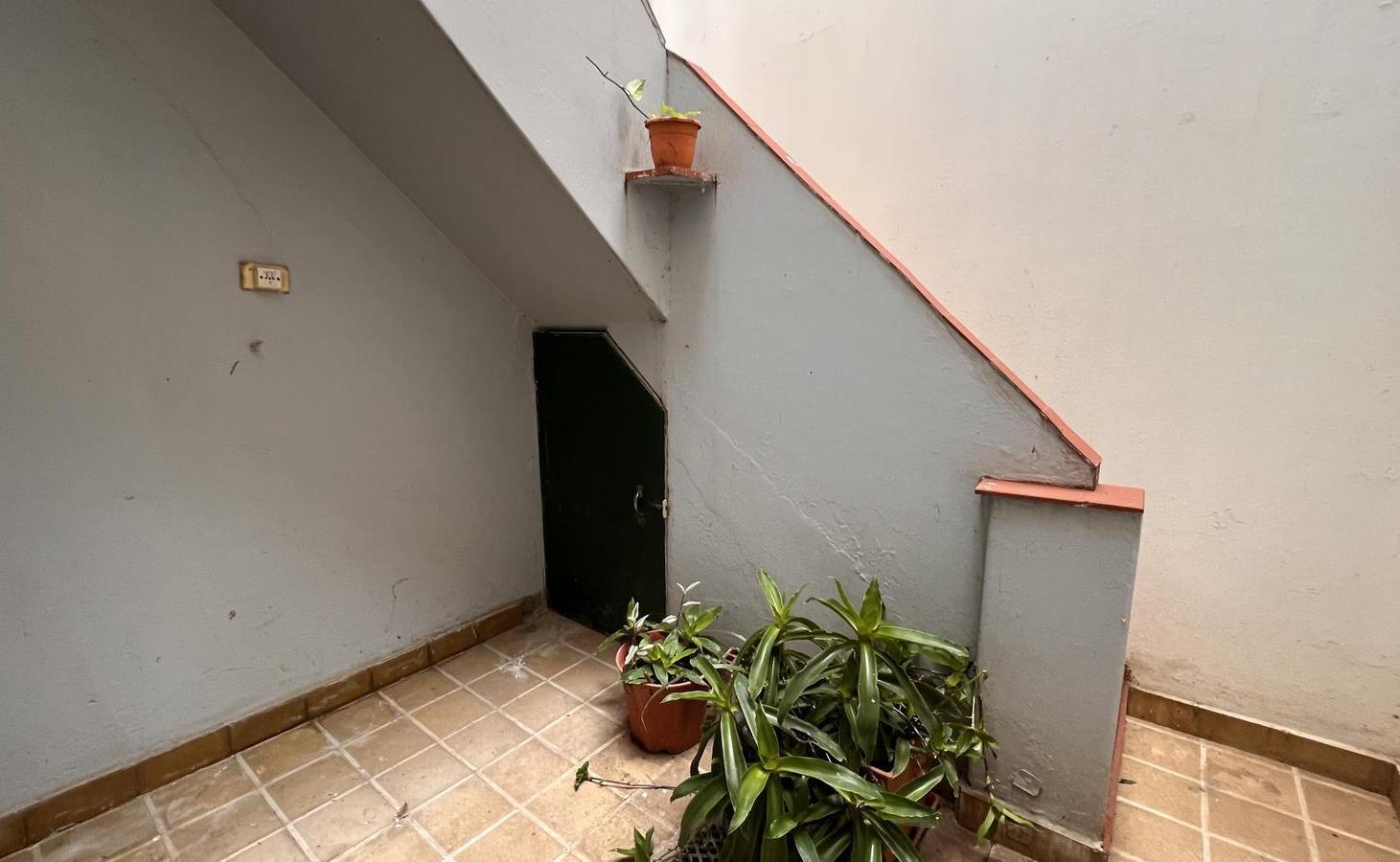 Foto de Casa de pasillo en alquiler, imagen 2