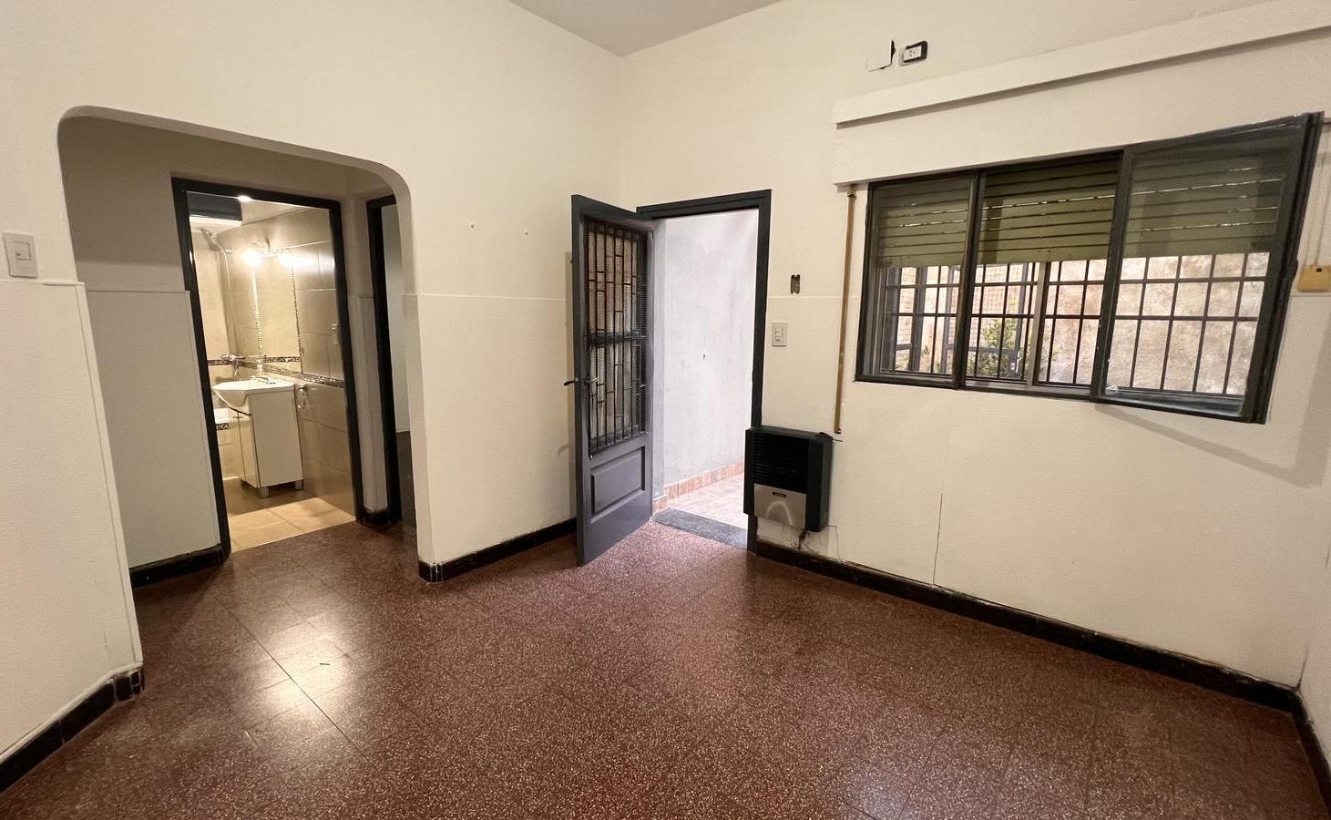 Foto de Departamento de pasillo en alquiler - Arroyito, imagen 2