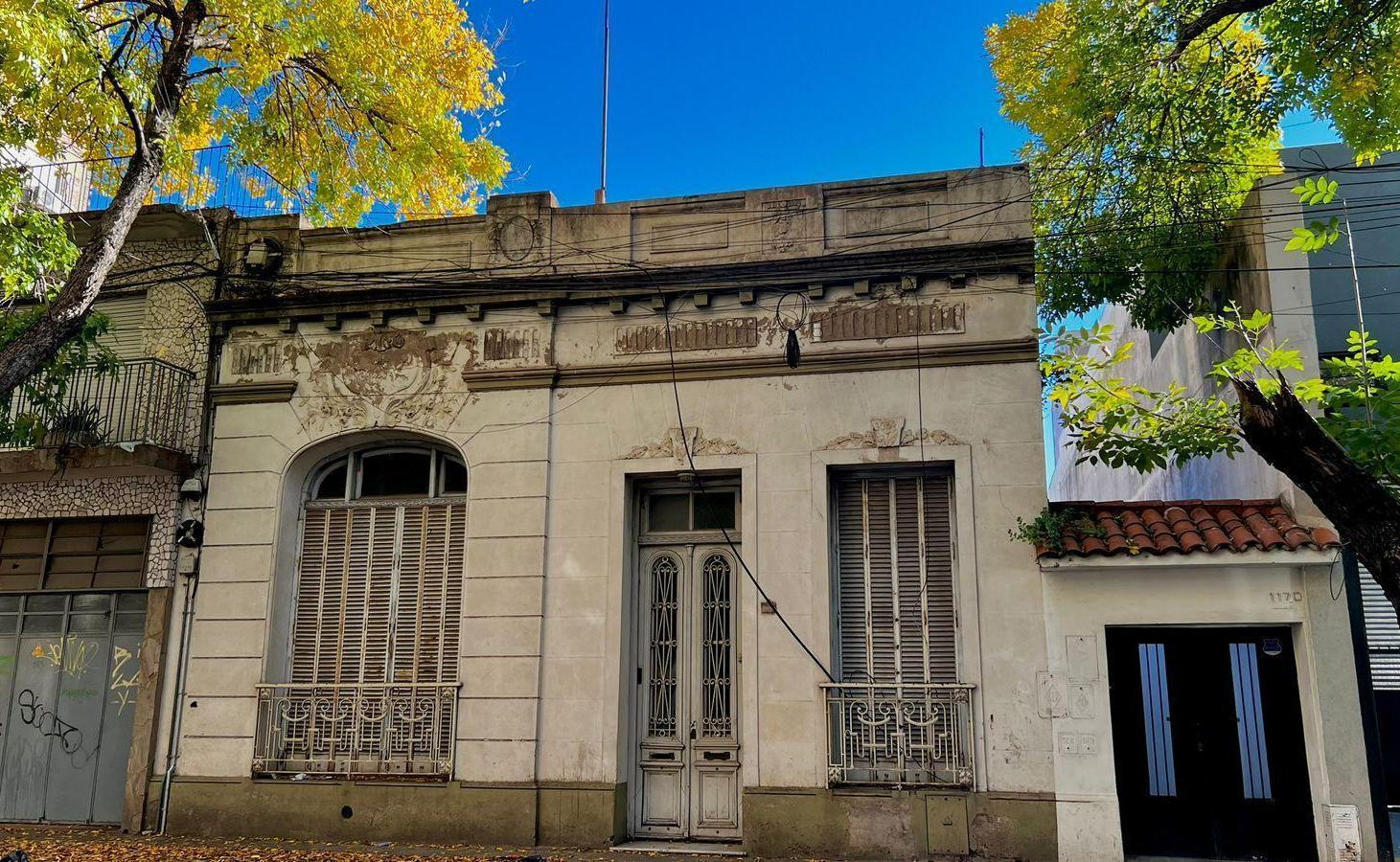 Foto de CASA EN VENTA A RECICLAR - BARRIO ABASTO, imagen 2