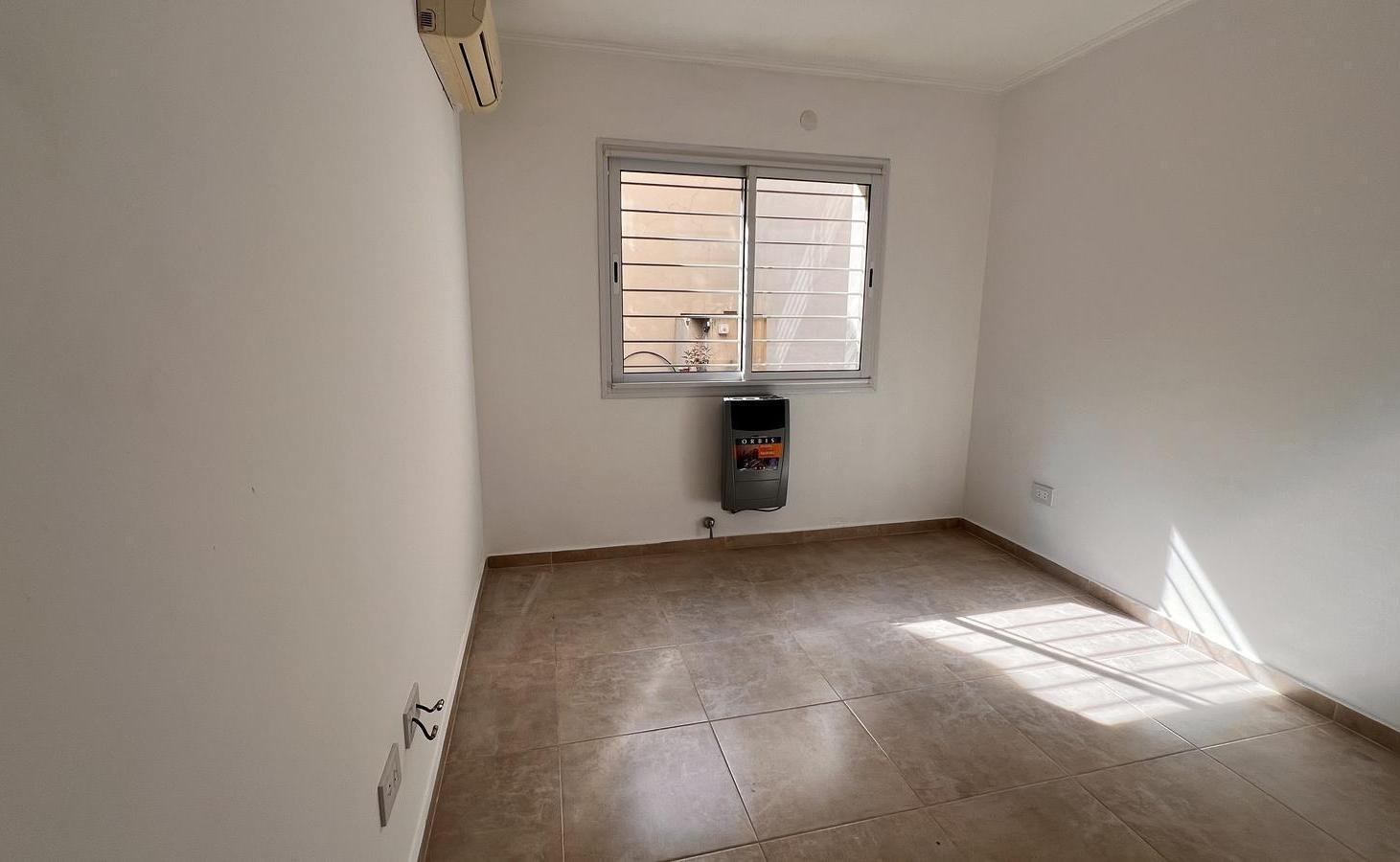 Foto de Departamento en venta con cochera, imagen 3