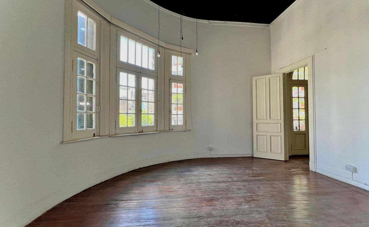 Foto de OFICINA EN ALQUILER - EDIFICIO PATRIMONIO HISTÓRICO, imagen 1