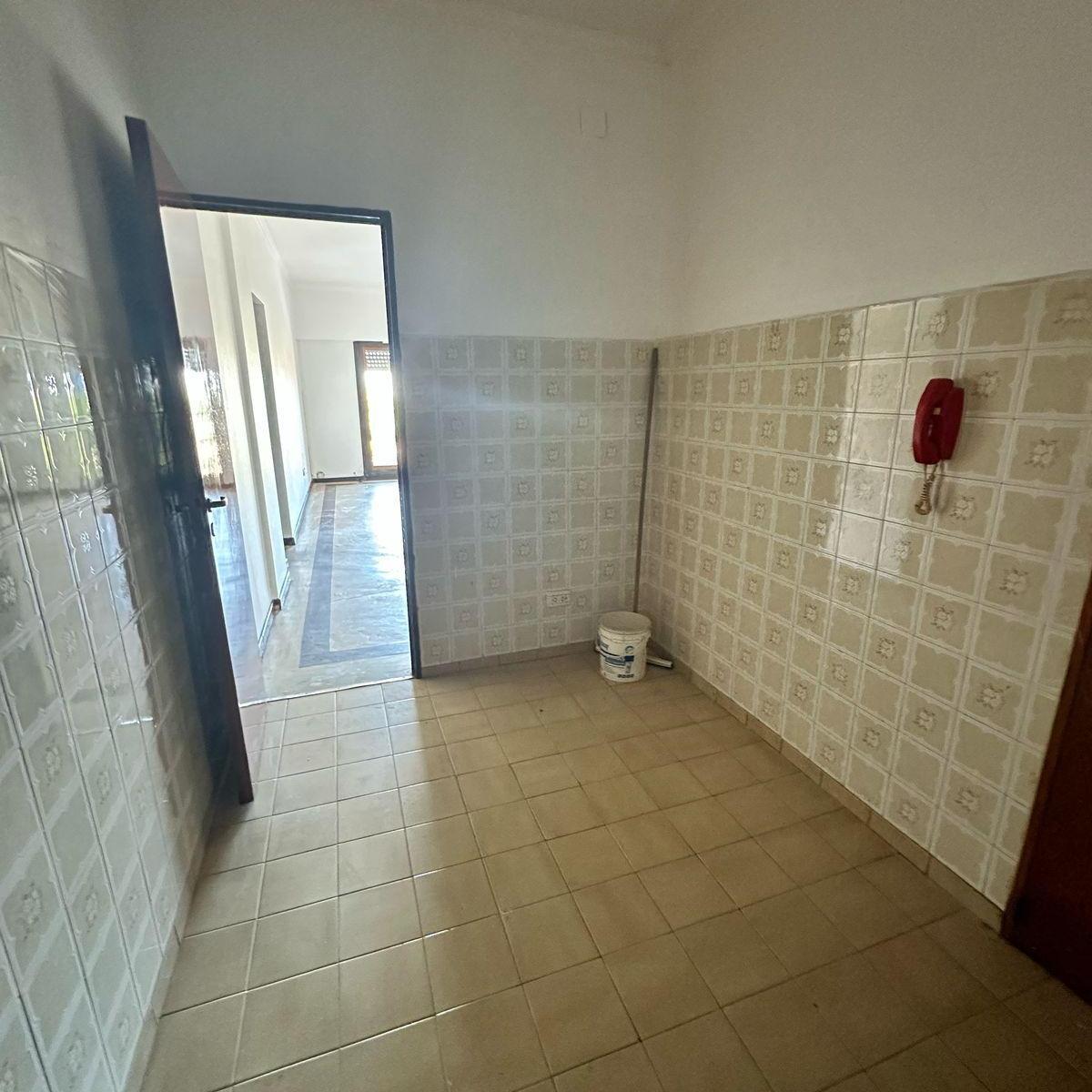 Alquiler Departamento Centrico de 2 Dorm. 1 Baño. 5