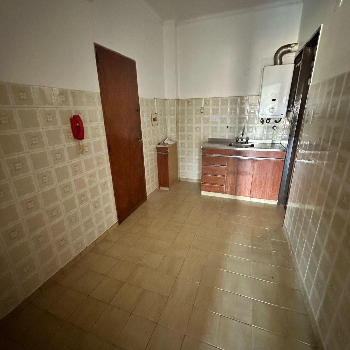 Alquiler Departamento Centrico de 2 Dorm. 1 Baño. 1