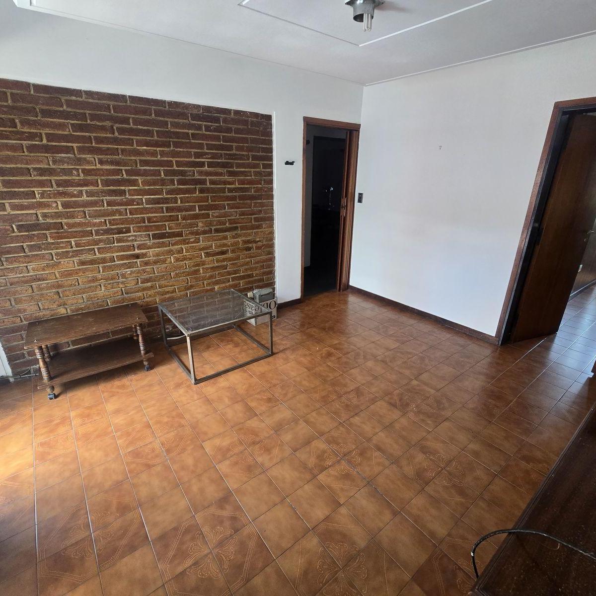 Venta Depto 2 Dorm. + Patio, Marcos Paz 3600 5