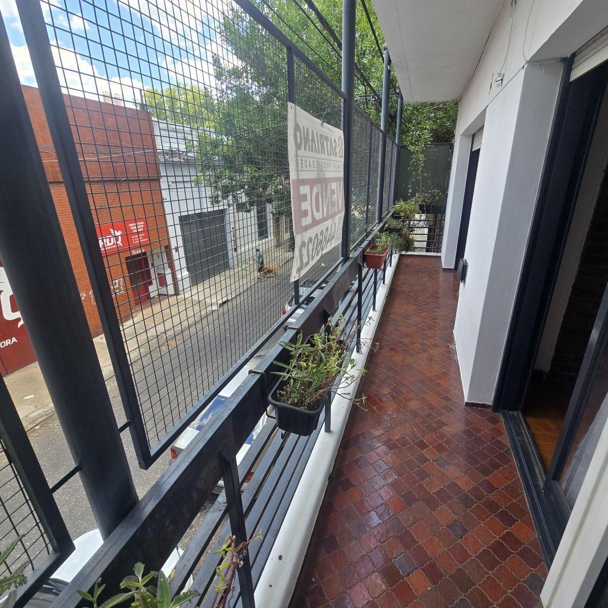 Venta Depto 2 Dorm. + Patio, Marcos Paz 3600 4