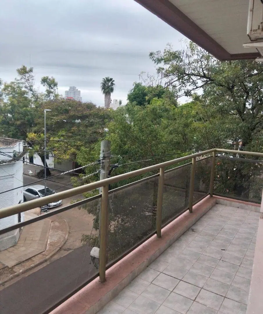 Alquiler: Amplio departamento 1 dormitorio c/cochera San Lorenzo esq. Lavalle 8