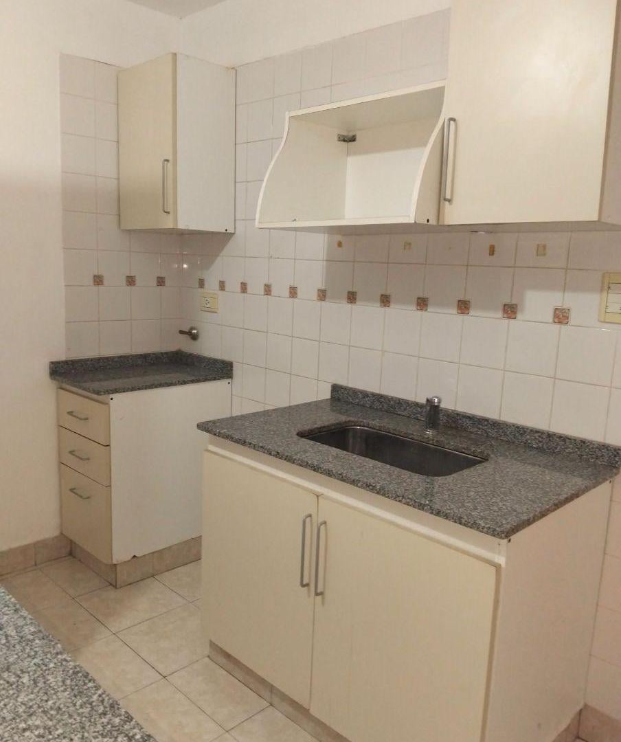 Foto de ALQUILER - DEPARTAMENTO 1 DORMITORIO - CENTRO. JUNIN 800, imagen 3