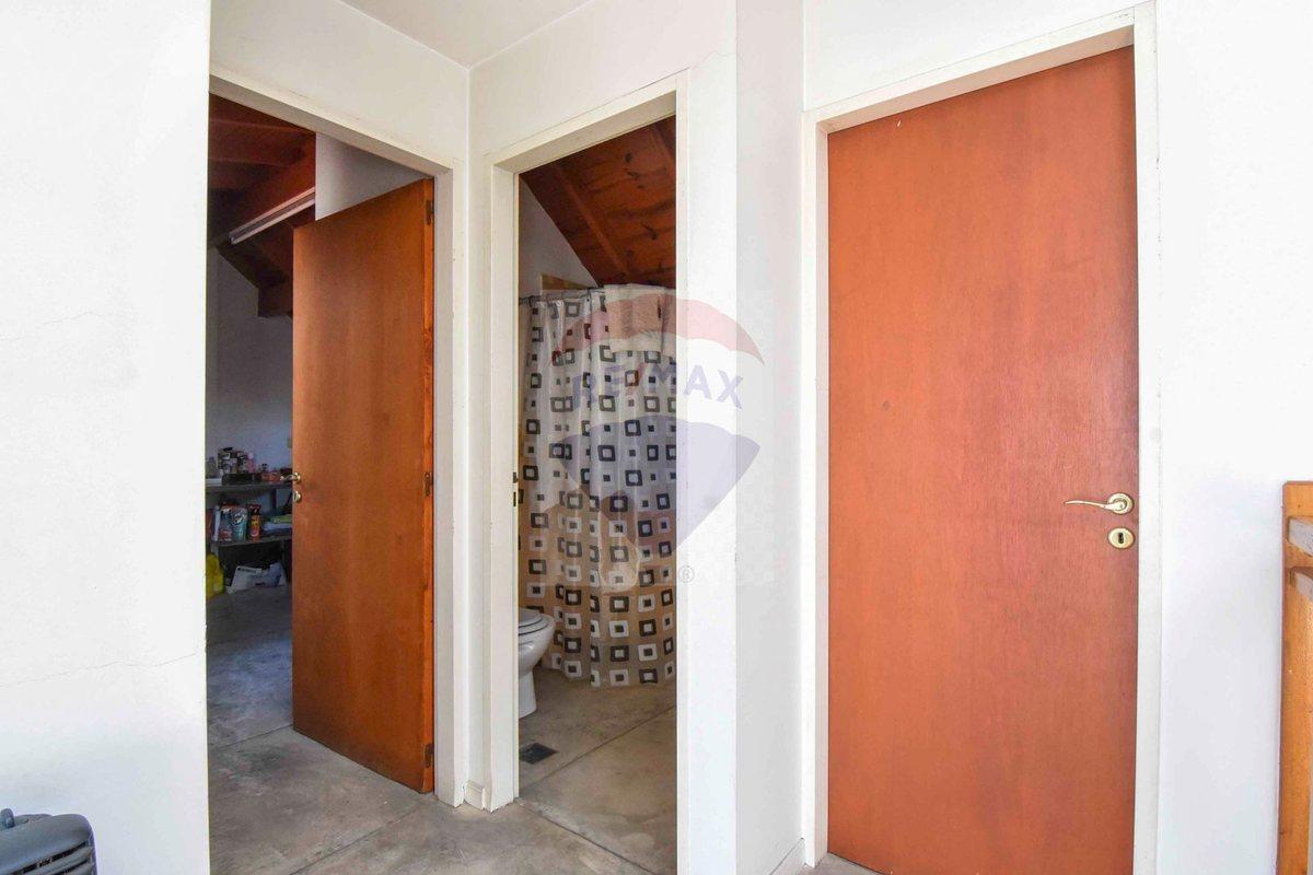 Venta Chalet 5 Ambientes Quincho Pileta Liniers 2