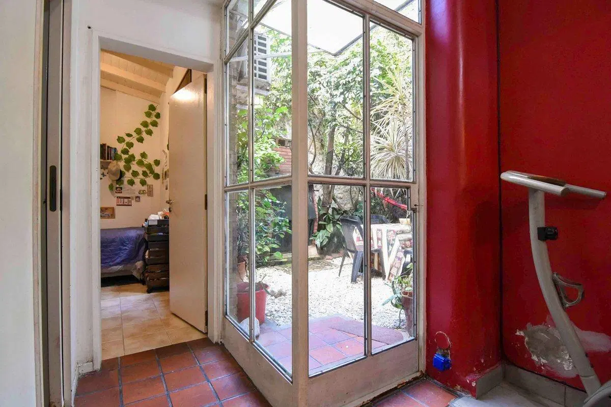 DEPARTAMENTO 4 AMBIENTES C/PATIO. JARDIN. BELGRANO 2