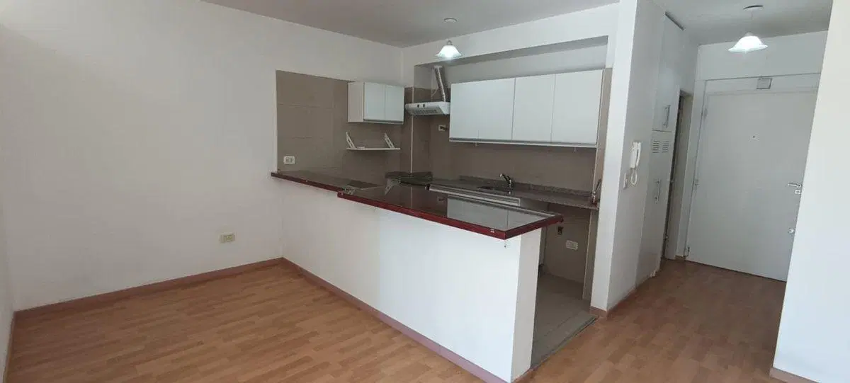 VENTA DEPARTAMENTO BALCON COCHERA PILETA MUNRO 4