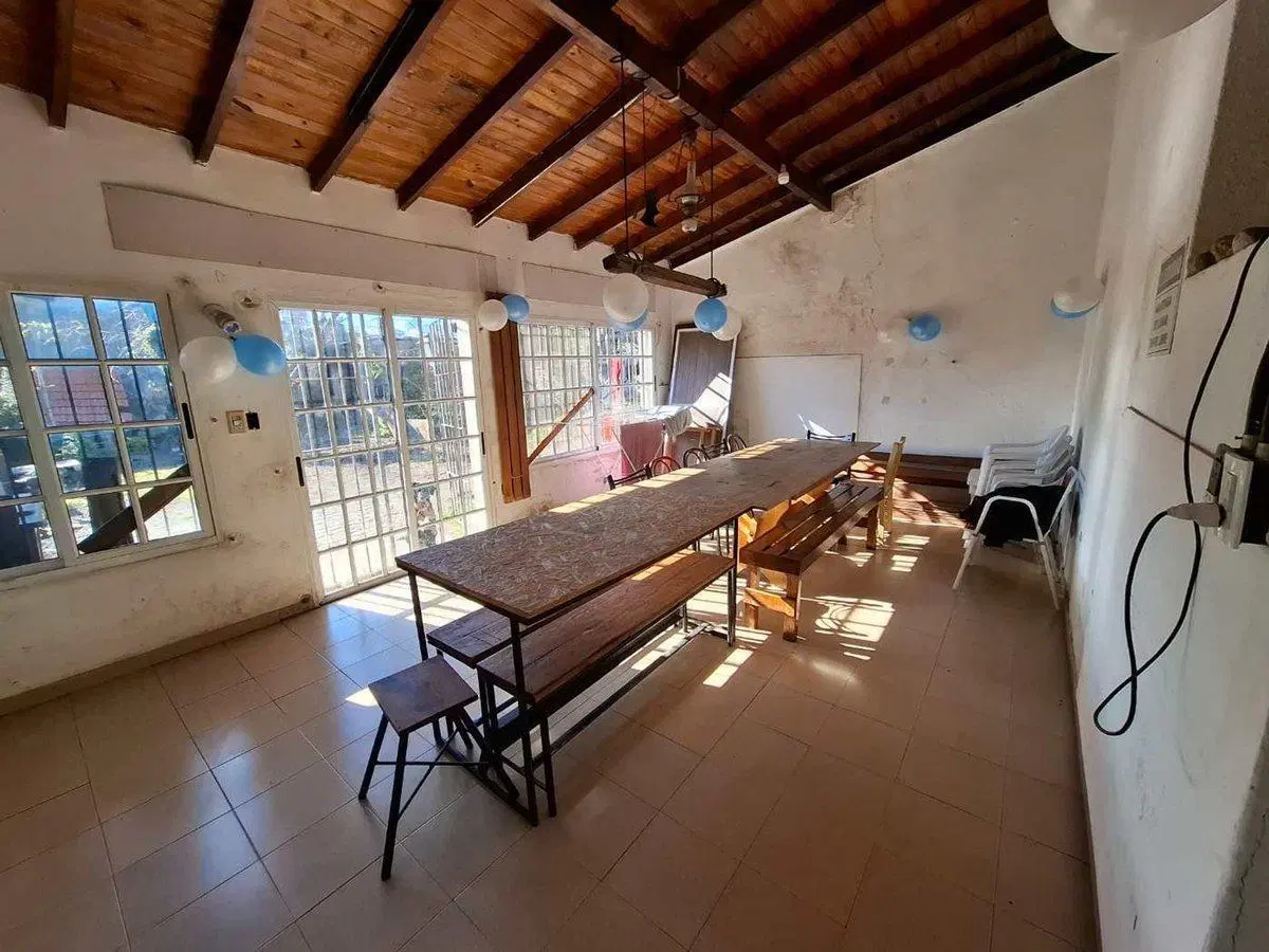 VENTA CASA 3 AMB con QUINCHO EZPELETA 5