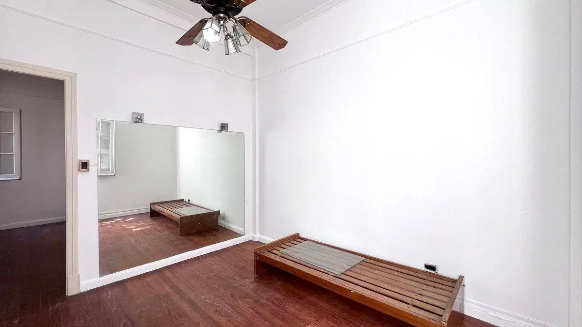 DEPARTAMENTO VENTA ALMAGRO 2 DORM OFFICE CREDITO 4