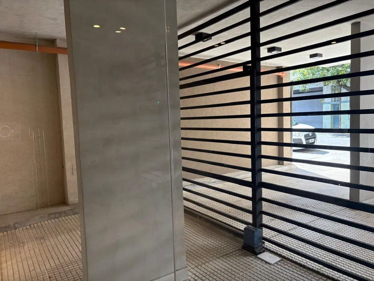 Venta Monoamb a Estrenar con Balcón y cochera CABA 3