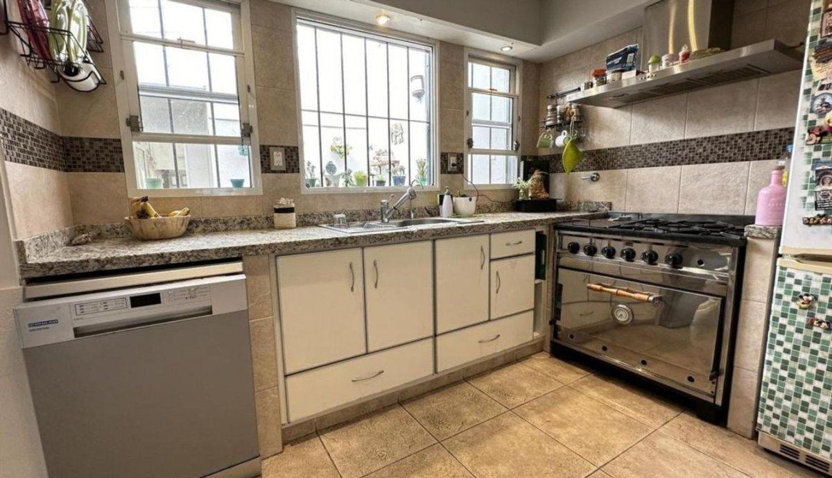 Foto de Venta Casa 4 Ambientes Quilmes, imagen 4